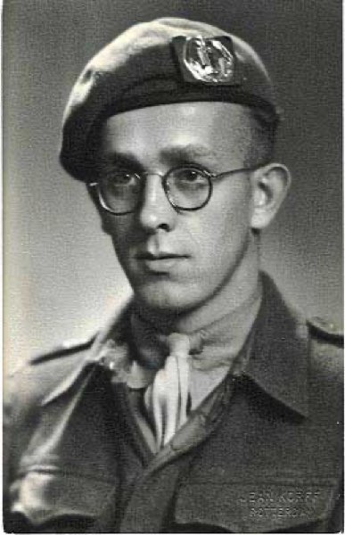 In het leger; Sergeant Alberts